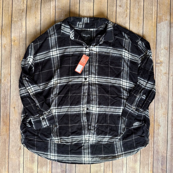 Twelve-O-Two Plaid Button-Up Shirt Size L NWT - Picture 1 of 7